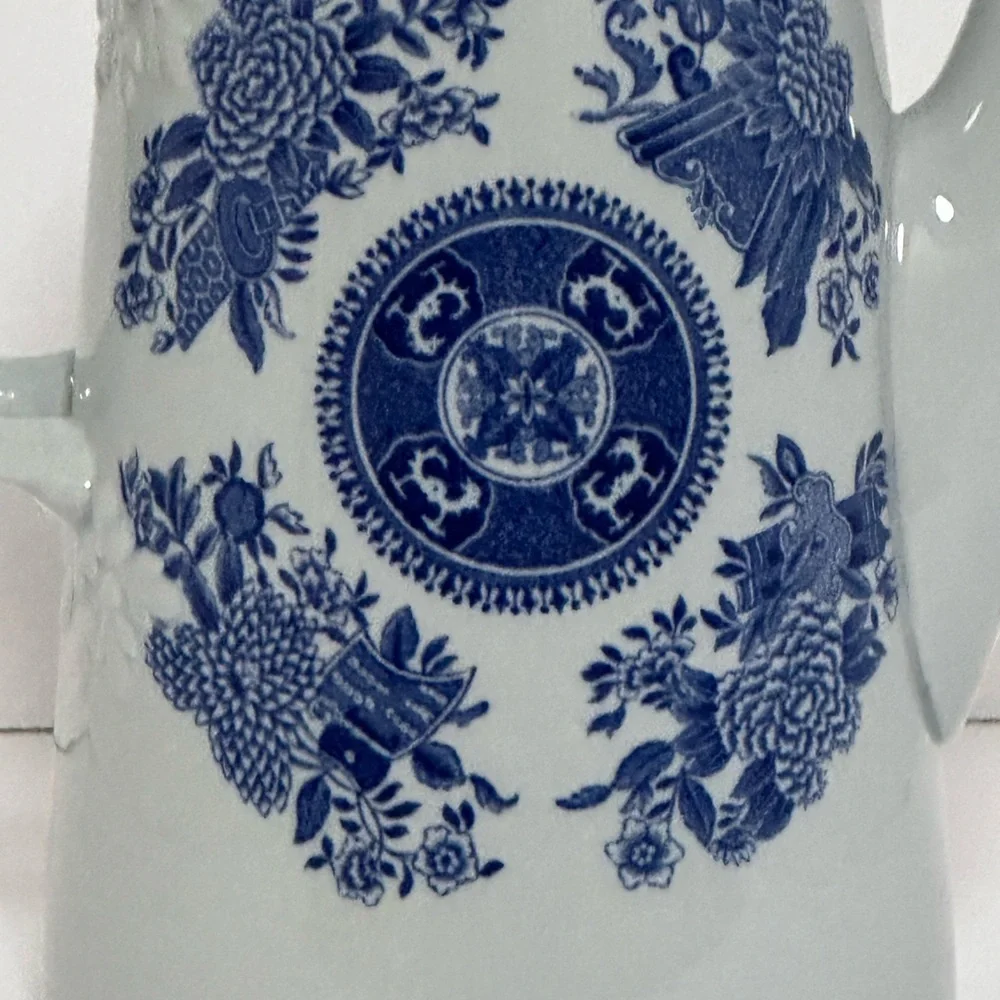 Spode Fitzhugh Blue & White Coffee Pot - Picture 3 of 8